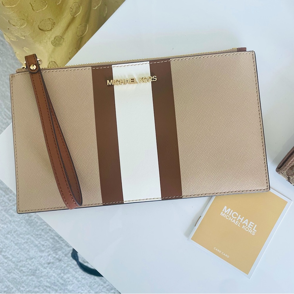 MICHAEL KORS 🍁 Clutch / Wristlet / Wallet 🍁 NWT